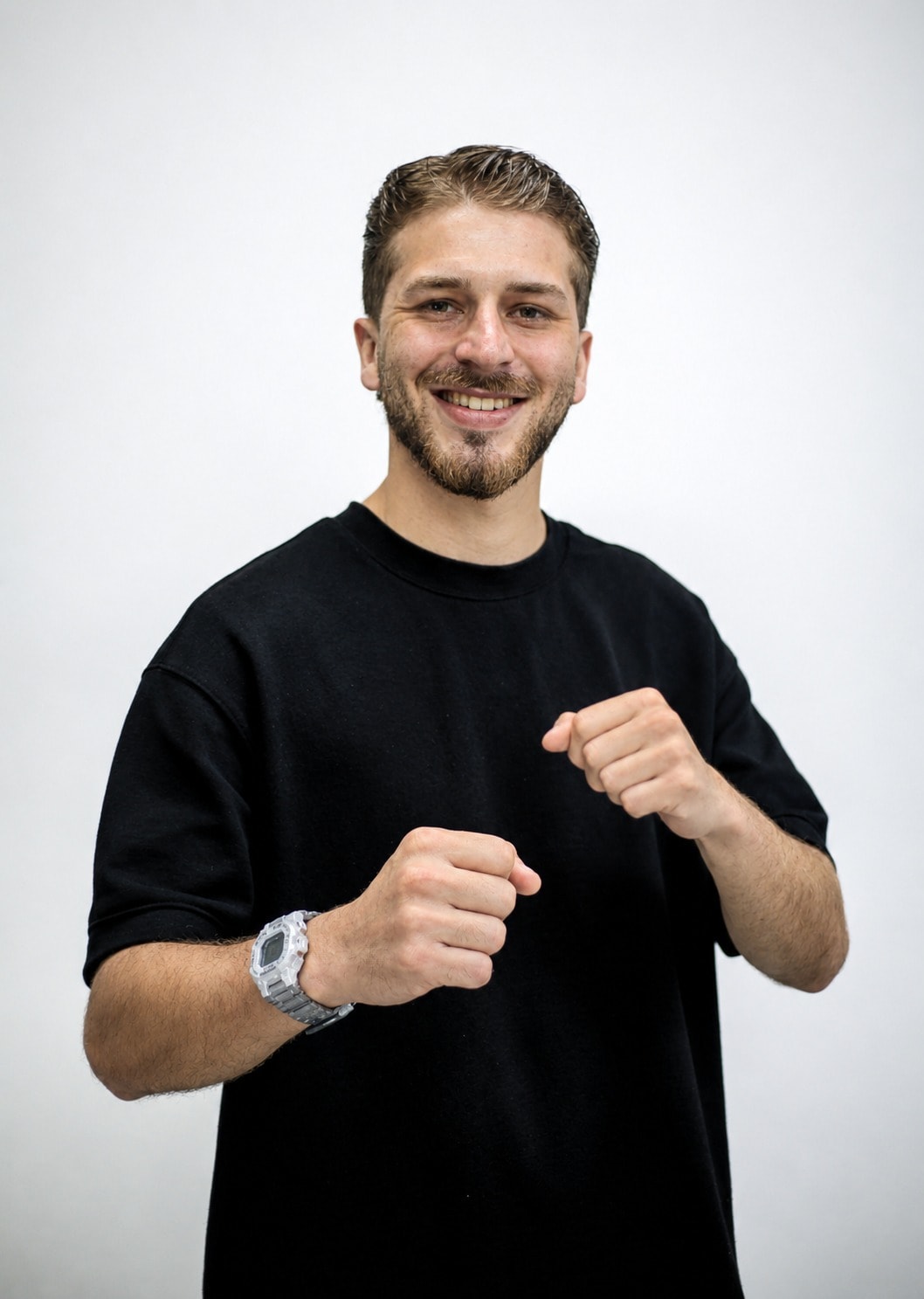 Retrato de Matheus Araújo, barbeiro da MC Barbearia